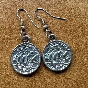 Australia Half Penny Coin Dangle Earrings‎ Silver Tone Nautical